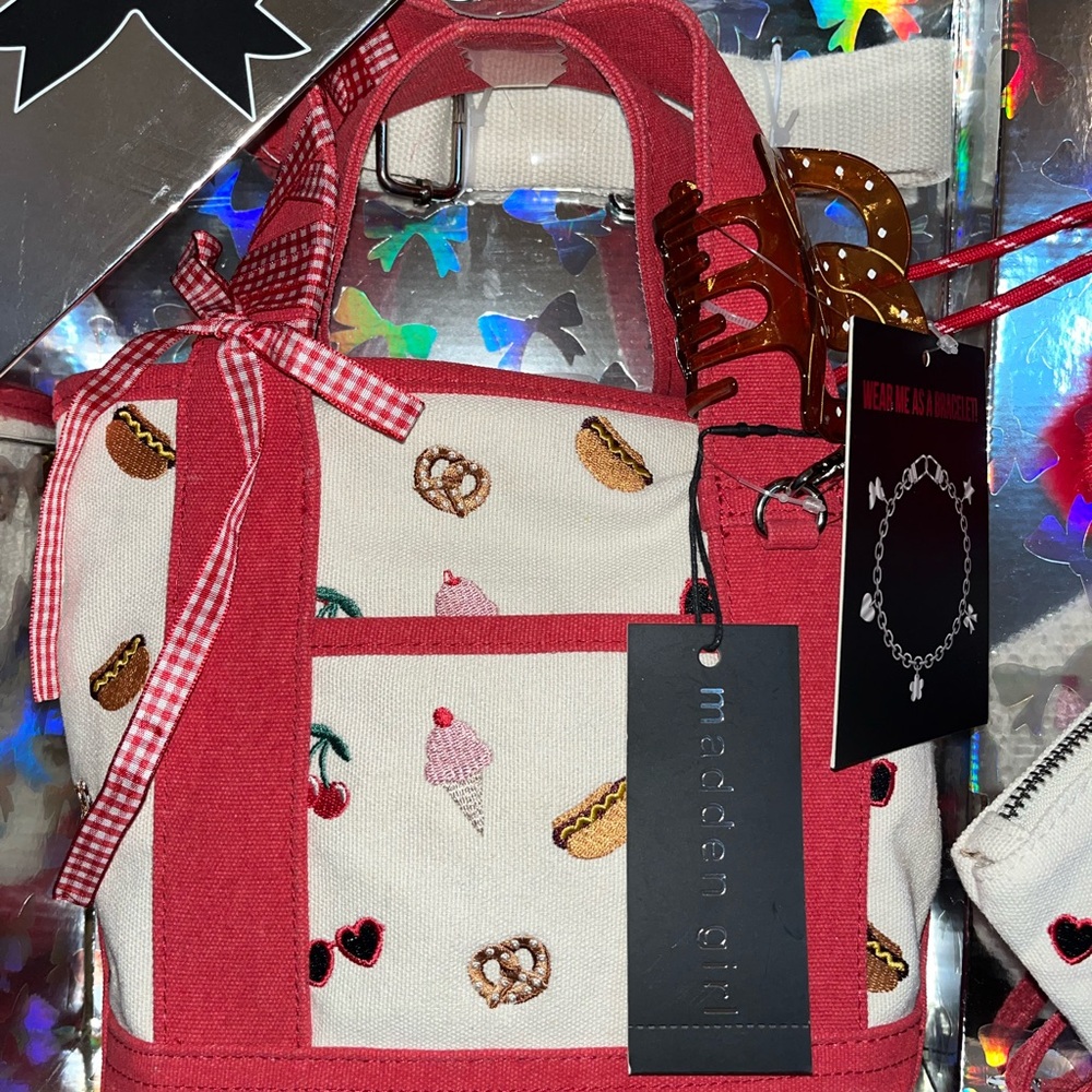 Madden Girl Red and Cream Tote Set NWT Cherries, Ice Cream - Picture 6 of 6